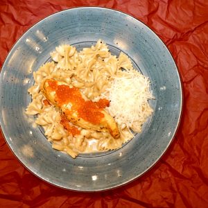 Фарфале с лососем